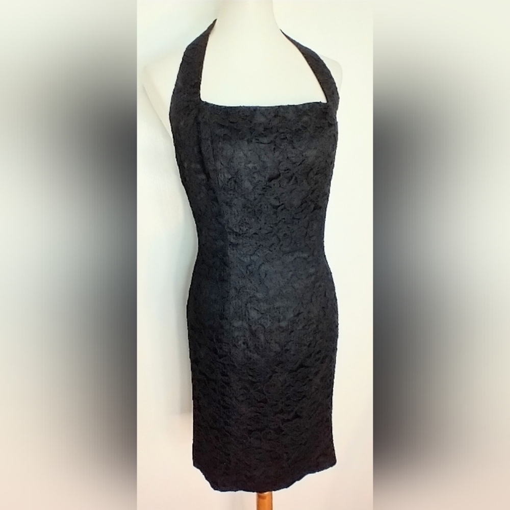 RETRO BLACK LACE HALTER - Picture 5 of 7
